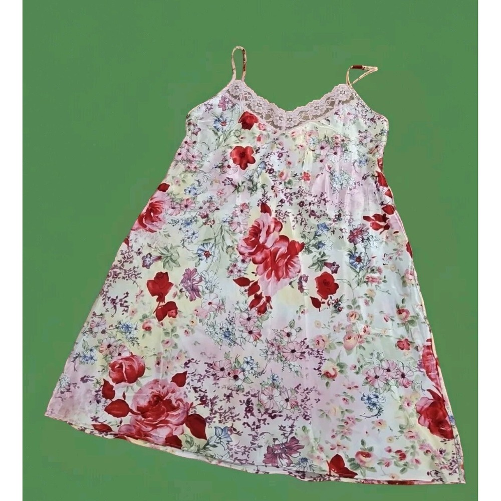 Gilligan & O'Malley Womens‎ Satin Floral Pink & Red Nightgown V neck Lingerie Sm
